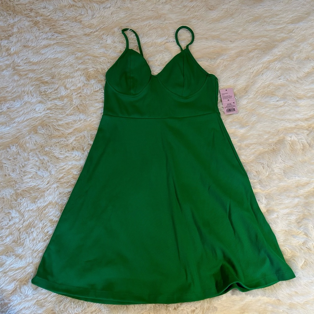 NWT- Kelly green Wild Fable Dress
